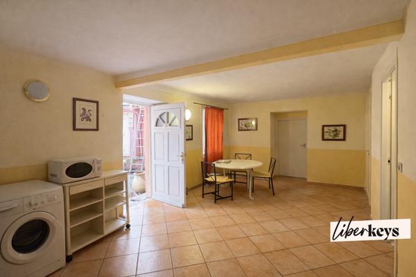 Appartement 60m2 au rez-de-chaussée d’une ancienne villa mentonnaise – avec jardin privatif 100 m² 