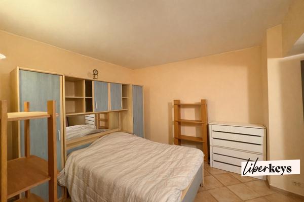 Appartement 60m2 au rez-de-chaussée d’une ancienne villa mentonnaise – avec jardin privatif 100 m² 