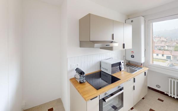 Appartement à louer    3 pièces • 71,39 m2 Saint-Étienne