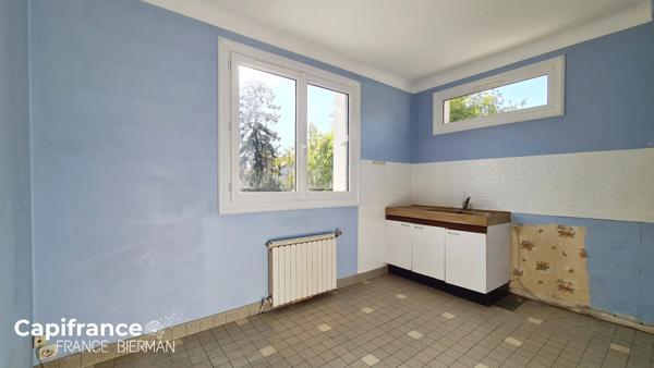 Maison à rénover sur 2 niveaux NIORT