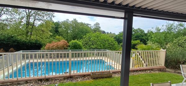 Maison de plain pied à vendre 5 pièces THENON (24)