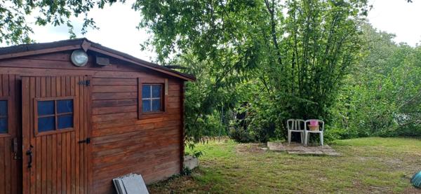 Maison de plain pied à vendre 5 pièces THENON (24)