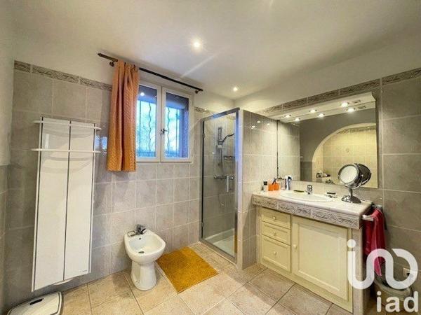 Maison à vendre 7 pièces 170 m² Éguilles