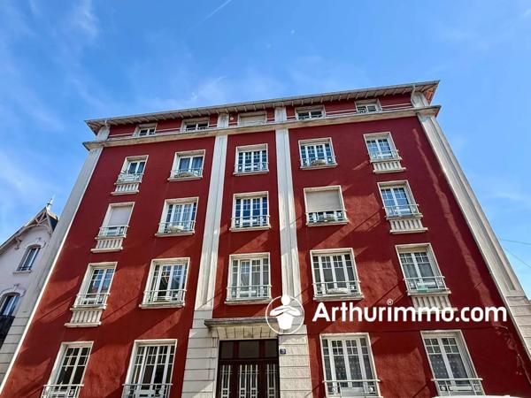 Vente                                                      Appartement
                        
                     3 pièces                      72 m2                     à Belfort