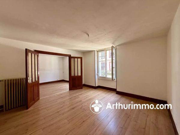 Vente                                                      Appartement
                        
                     3 pièces                      72 m2                     à Belfort