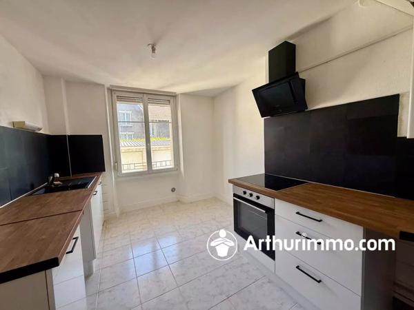 Vente                                                      Appartement
                        
                     3 pièces                      72 m2                     à Belfort