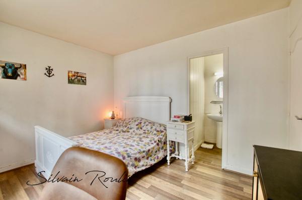 Maison T5 135 m2 avec piscine, terrain arboré et dépendance – environnement lavande et nature – Malataverne