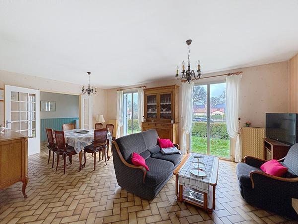 Plain-pied, non-mitoyen, au calme, fort potentiel à Vertou, Bus, 3 chambres, jardin