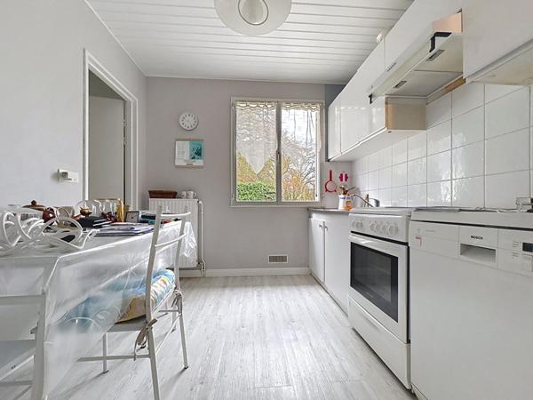 Plain-pied, non-mitoyen, au calme, fort potentiel à Vertou, Bus, 3 chambres, jardin