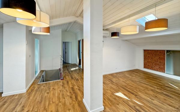 Appartement à vendre    10 pièces • 204,50 m2 Hyères