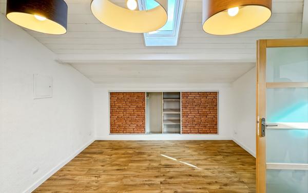 Appartement à vendre    10 pièces • 204,50 m2 Hyères