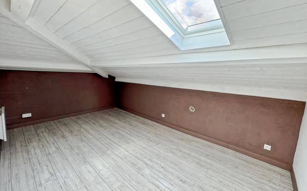 Appartement à vendre    10 pièces • 204,50 m2 Hyères