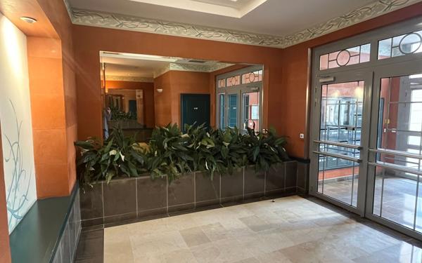 Appartement à vendre    2 pièces • 47,55 m2 Vincennes
