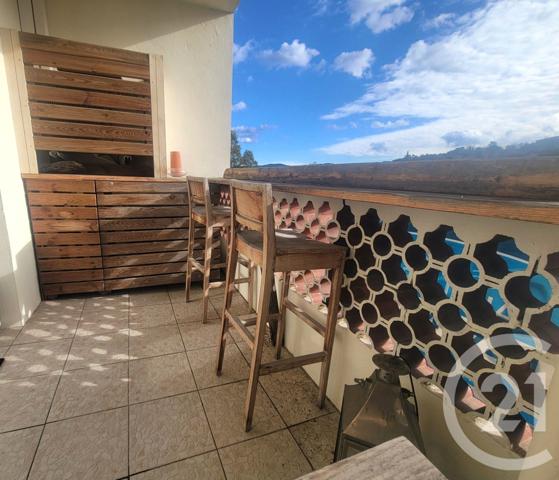 Appartement T3 à vendre  3 pièces - 65 m2 COGOLIN - 83