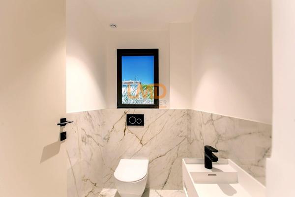 Mouans Sartoux - Magnifique Villa Contemporaine de 280m2 Neuve