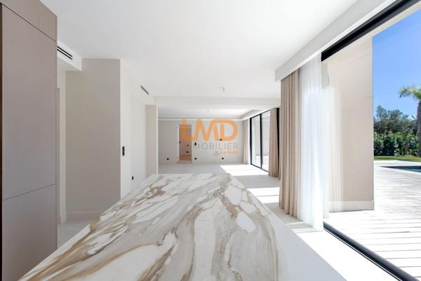 Mouans Sartoux - Magnifique Villa Contemporaine de 280m2 Neuve