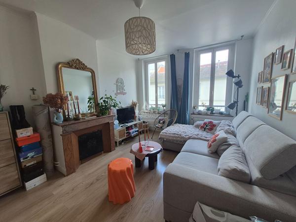 Appartement VENDU LOUE Saint Germain En Laye 2 pièces 33.37 m2 €220 000 ** - Référence 17862