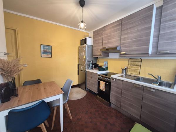 Appartement VENDU LOUE Saint Germain En Laye 2 pièces 33.37 m2 €220 000 ** - Référence 17862