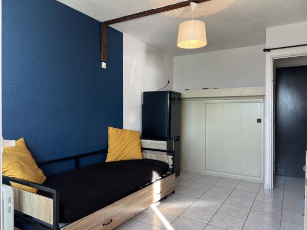 Appartement avec vue sur l'étang et les Corbières