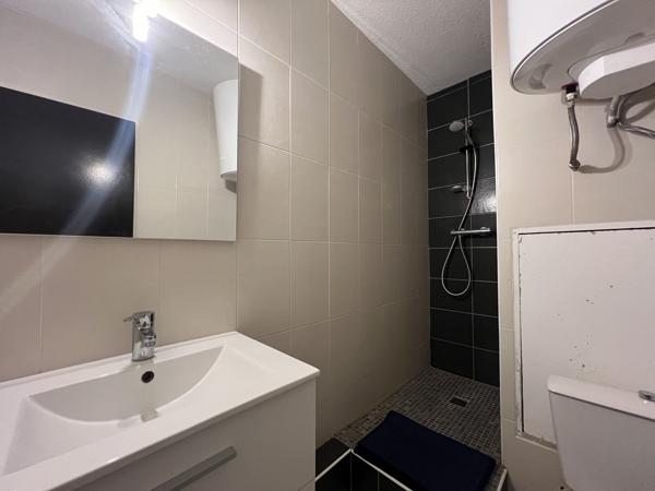 Appartement avec vue sur l'étang et les Corbières