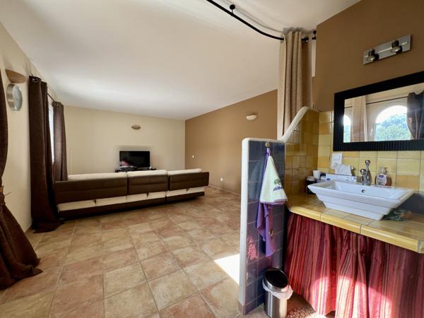 Saint-Romain-en-Viennois (84110) VAISON LA ROMAINE - 5 Min -Villa 180 m2 - 4 CHAMBRES - 3 SALLES D'EAU - 1860 M2 TERRAIN - PISCINE