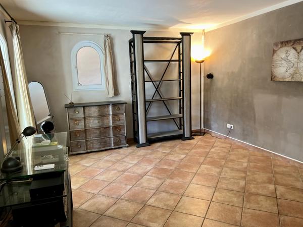 Saint-Romain-en-Viennois (84110) VAISON LA ROMAINE - 5 Min -Villa 180 m2 - 4 CHAMBRES - 3 SALLES D'EAU - 1860 M2 TERRAIN - PISCINE