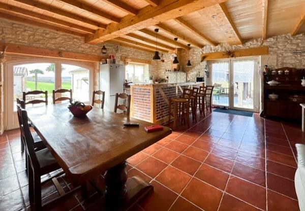 UNIQUE .. AU BOUT DU MONDE .. PROPRIETE DE CAMPAGNE .