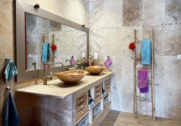 UNIQUE .. AU BOUT DU MONDE .. PROPRIETE DE CAMPAGNE .