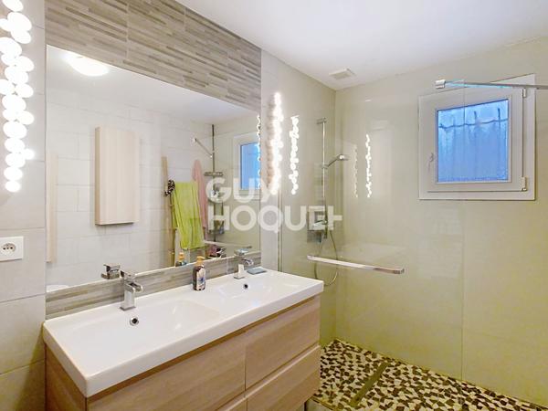 Pavillon 4 chambres, vivable de plain pied , sous sol total à CREPY EN VALOIS