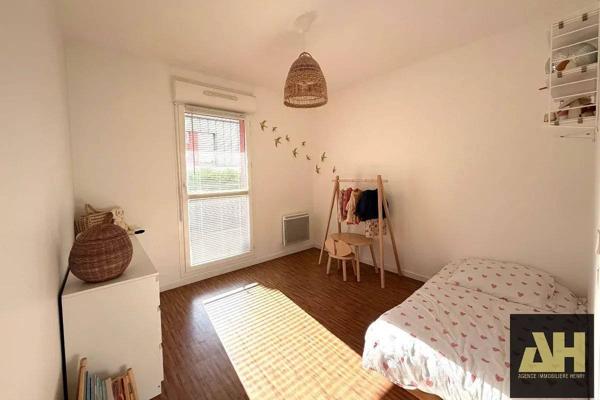 EXCLUSIVITE - BREST - APPARTEMENT T3 - TERRASSE - PARKING PRIVE - RESIDENCE RECENTE