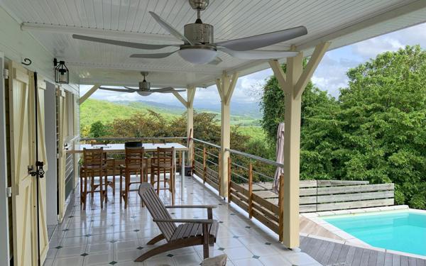 Maison à vendre    4 pièces •  Le Robert