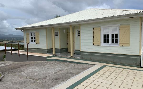 Maison à vendre    4 pièces •  Le Robert