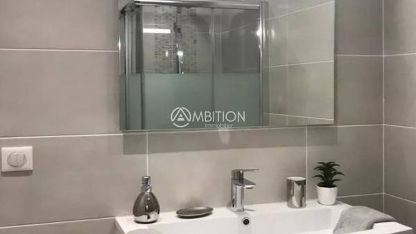 Immeuble à vendre 11 pièces de 184 m²