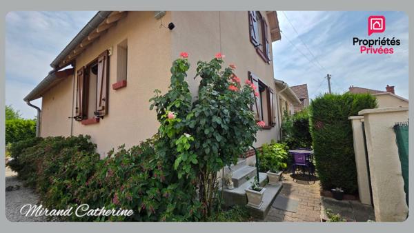 Maison de ville 3 chambres climatisée avec garage et jardin à Troyes