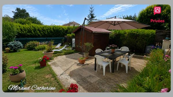 Maison de ville 3 chambres climatisée avec garage et jardin à Troyes