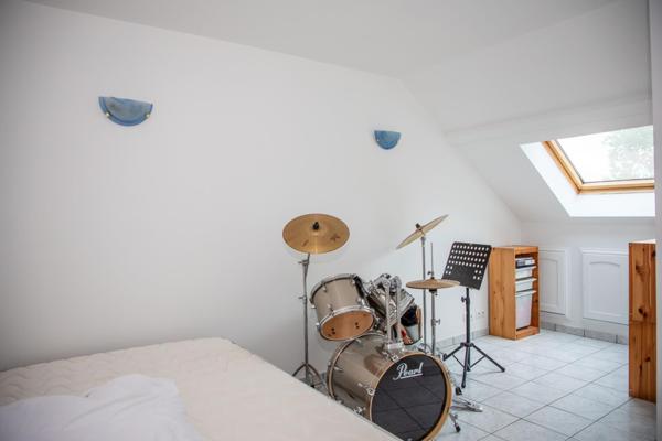 Belle maison individuelle - Dépendance - sous-sol partiel - DPE "C"