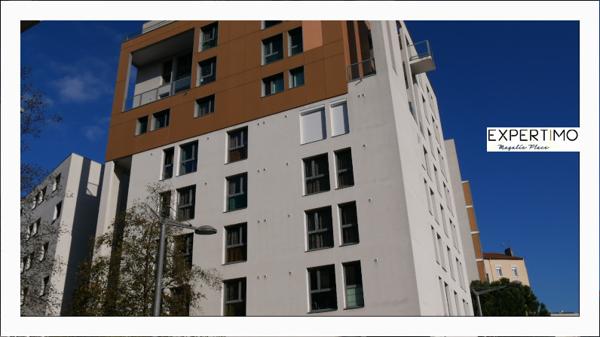 Lyon (69007) RARE 2 studios en 1 lot LYON 7 au calme proche TRAM 2