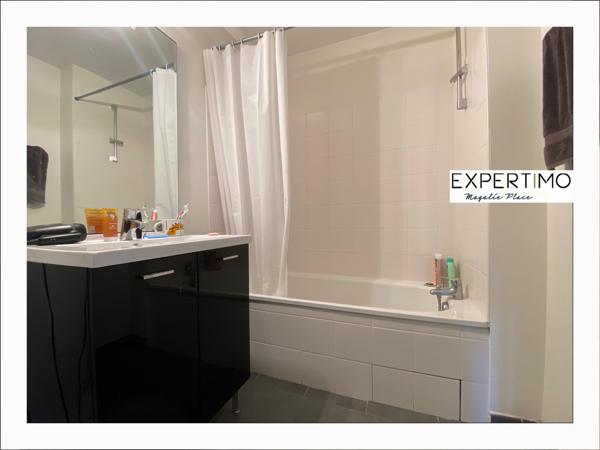 Lyon (69007) RARE 2 studios en 1 lot LYON 7 au calme proche TRAM 2