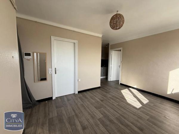 Appartement à louer 2 pièces 36.59m² Arras (62000)