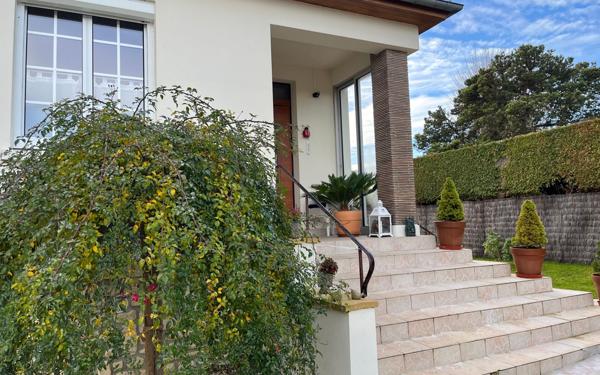 Maison à vendre    4 pièces • 90 m2 Pont-l'Évêque