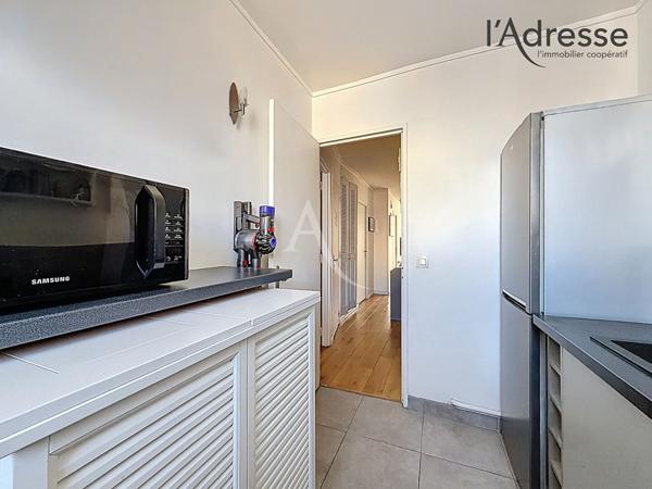 NANTERRE/ Sadi Carnot - Appartement 2/3 pièces 51m² - Loggia 3m² - 1 Cave -1 Parking