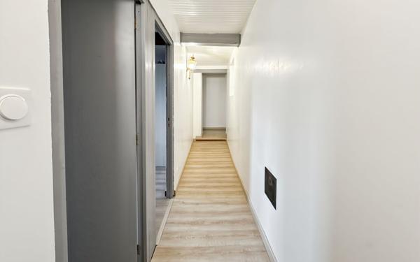 Maison à vendre    5 pièces • 157 m2 Trélissac