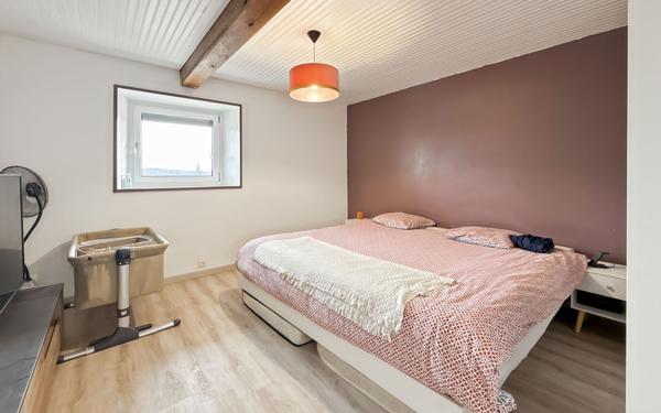 Maison à vendre    5 pièces • 157 m2 Trélissac