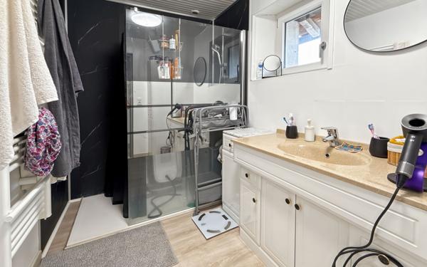 Maison à vendre    5 pièces • 157 m2 Trélissac