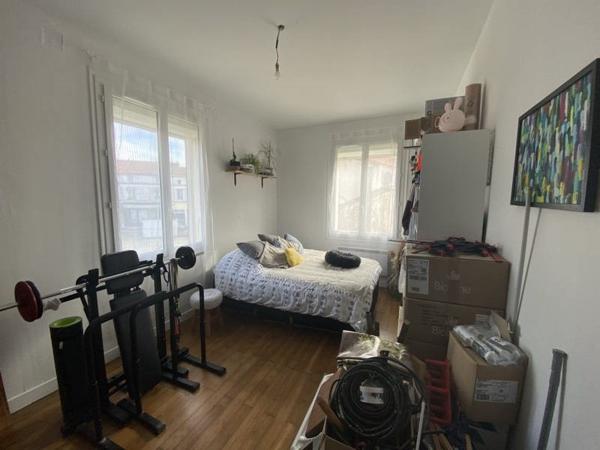 Appartement à vendre |  Barbezieux-Saint-Hilaire |  5 pièces | 104 m²