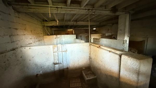 Corps de ferme avec studio rénové et dépendances entre Tarbes et  Rabastens de Bigorre