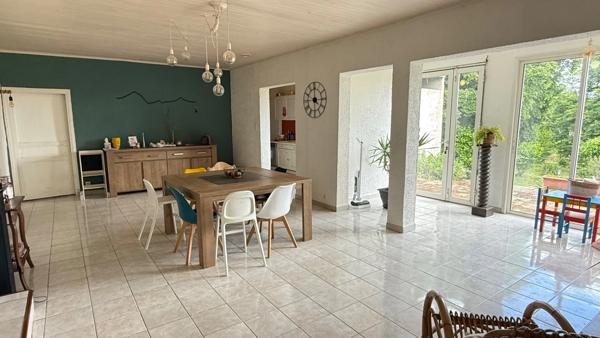 Corps de ferme avec studio rénové et dépendances entre Tarbes et  Rabastens de Bigorre