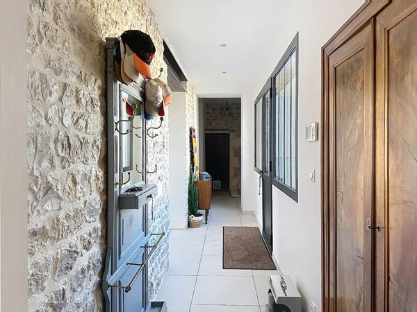 Propriété de caractère avec maisons indépendantes et revenus locatifs - Aux portes de La Rochelle