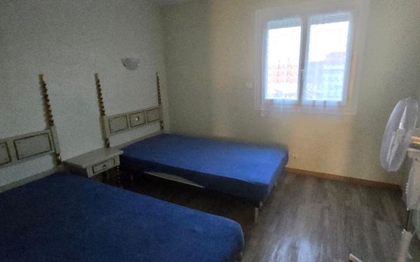 Maison à vendre    6 pièces •  Saint-Cyprien