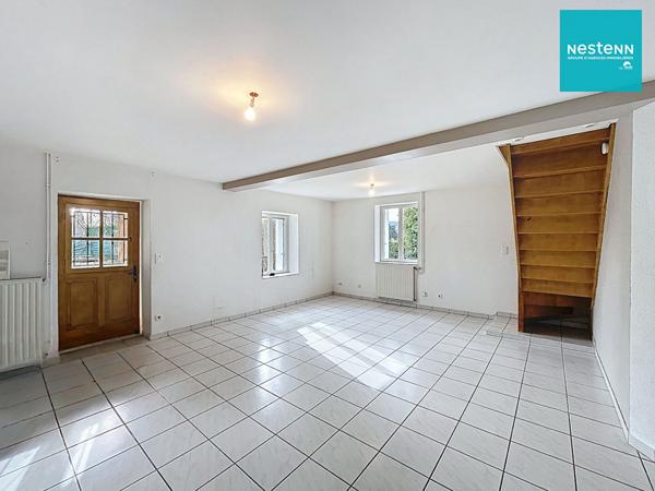 Maison Savigneux 42600 - 95 m² environ - 3 chambres - Garage - Petit terrain